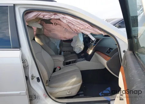 2014 Subaru Outback 2.5I Limited z USA, uszkodzony, nr VIN 4S4BRBLCXE3243431